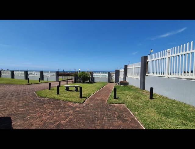 2 BEDROOM APARTMENT FOR SALE IN MANABA BEACH